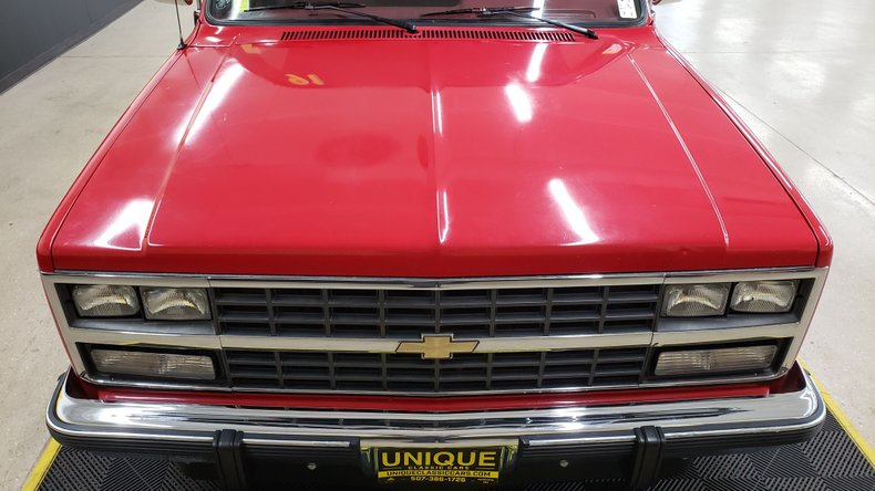 1991 Chevrolet Suburban 11