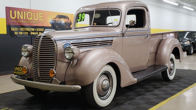 1939 Ford Model 85 1