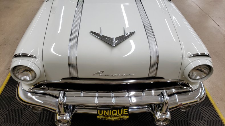 1956 Pontiac Chieftain 11