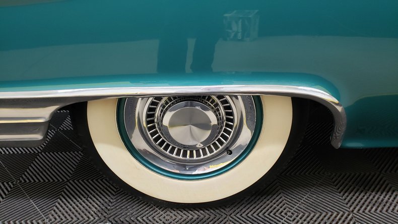 1956 Pontiac Chieftain 73
