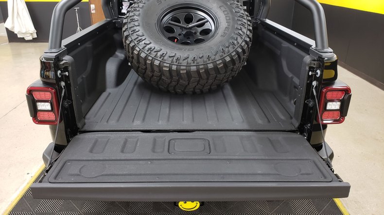 2020 Jeep Gladiator 81