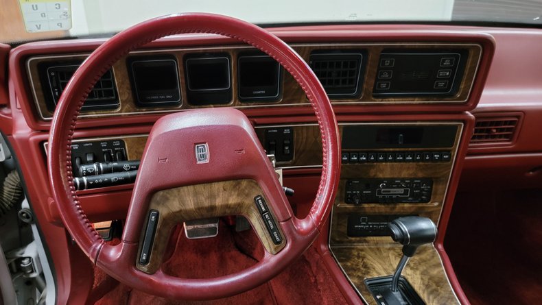 1986 Lincoln Mark VII 29