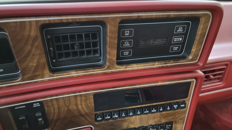 1986 Lincoln Mark VII 32