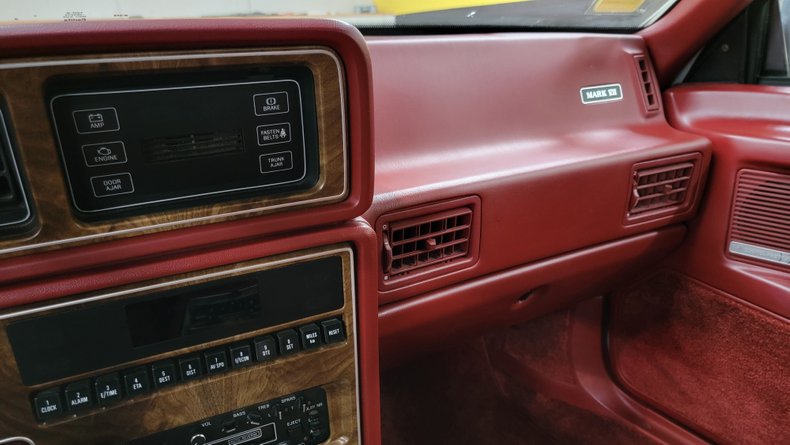 1986 Lincoln Mark VII 37