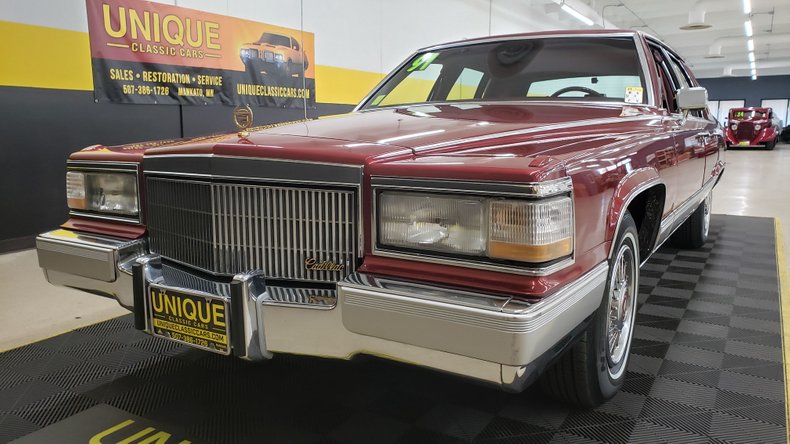 1991 Cadillac Brougham 10
