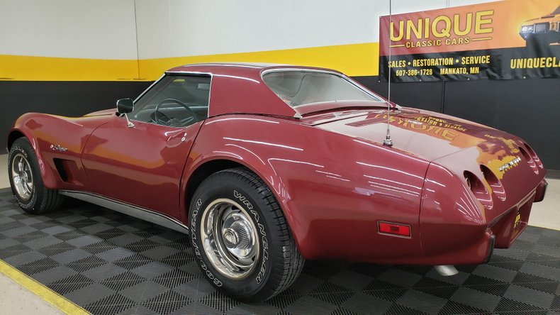 1975 Chevrolet Corvette 18
