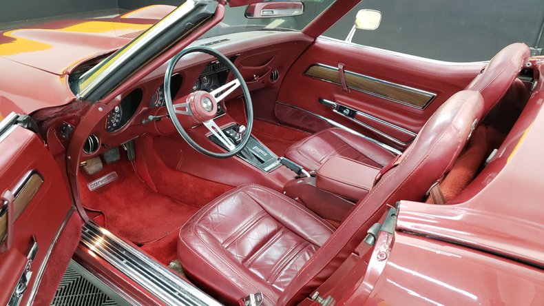 1975 Chevrolet Corvette 12