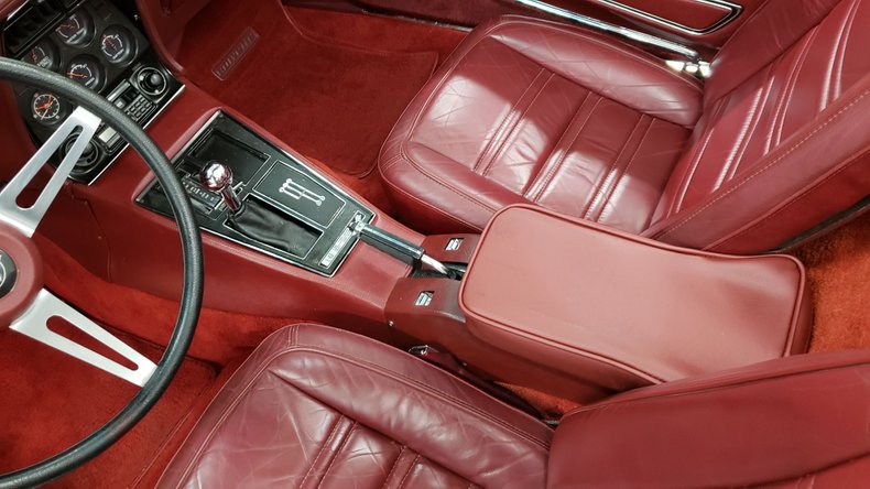 1975 Chevrolet Corvette 48