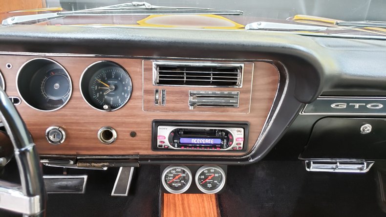 1967 Pontiac GTO 28