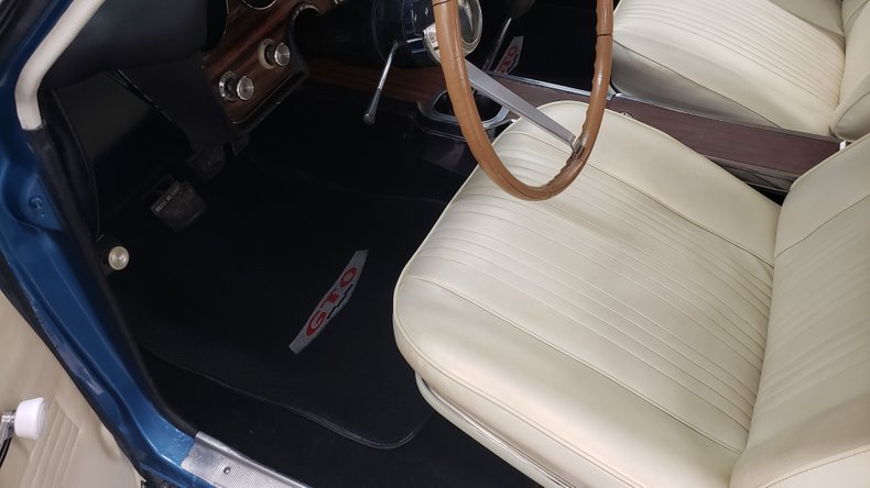 1967 Pontiac GTO 22