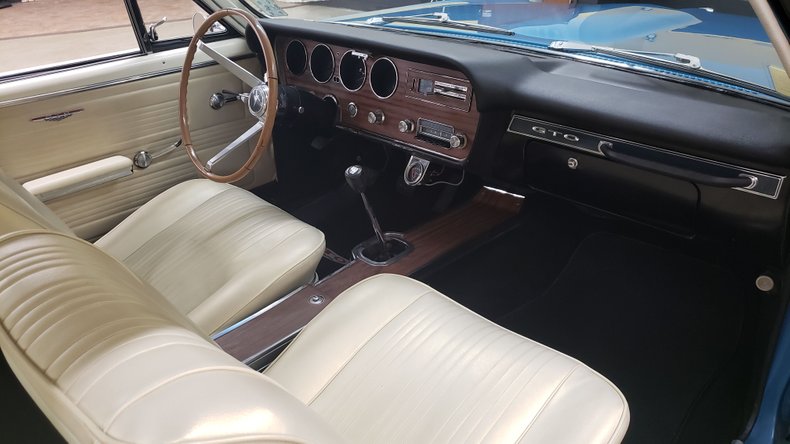 1967 Pontiac GTO 43