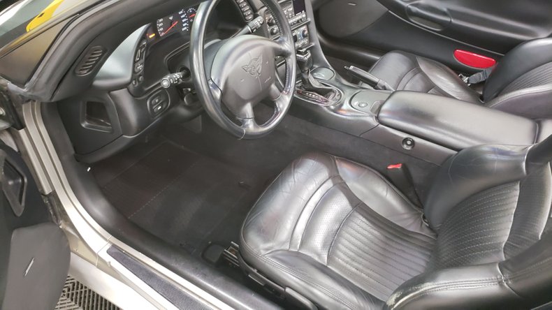 1999 Chevrolet Corvette 36
