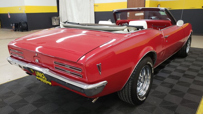 1968 Pontiac Firebird 4