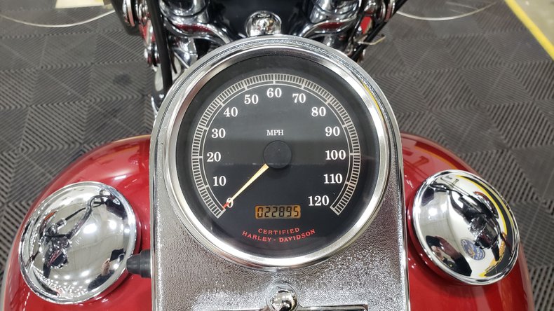 1999 Harley-Davidson Heritage 23