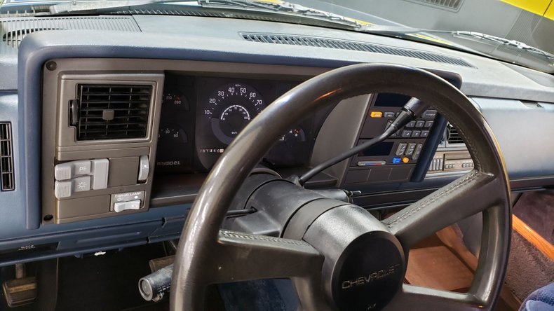 1990 Chevrolet Scottsdale 26
