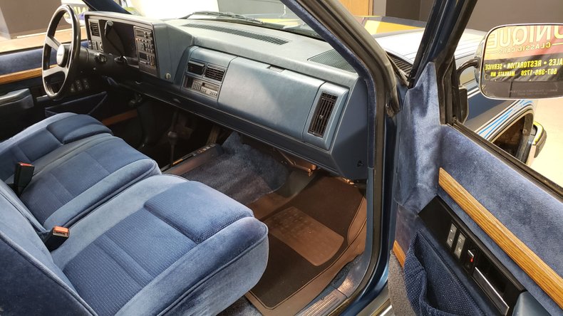 1990 Chevrolet Scottsdale 37
