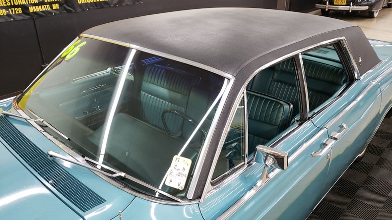 1966 Lincoln Continental 13