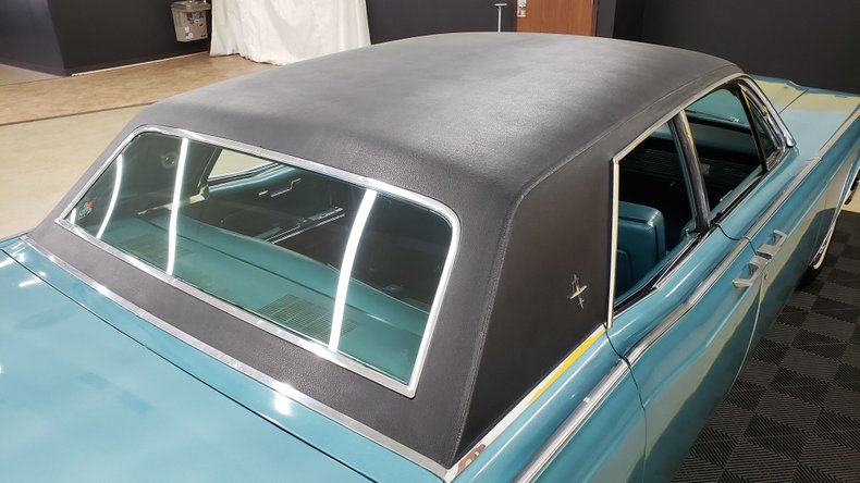1966 Lincoln Continental 15