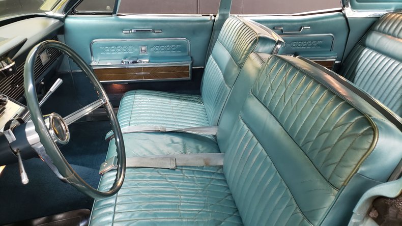 1966 Lincoln Continental 24