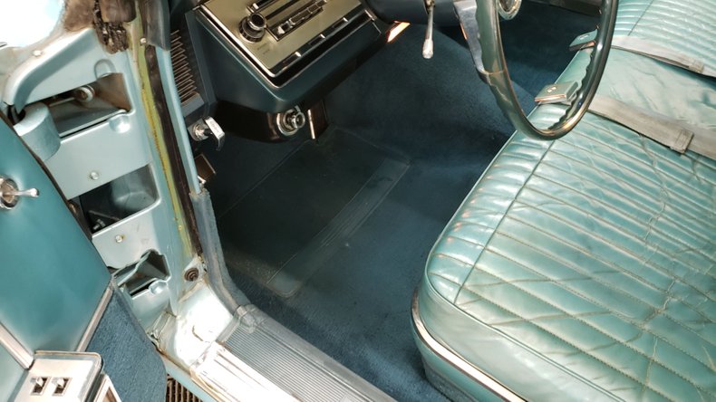 1966 Lincoln Continental 21