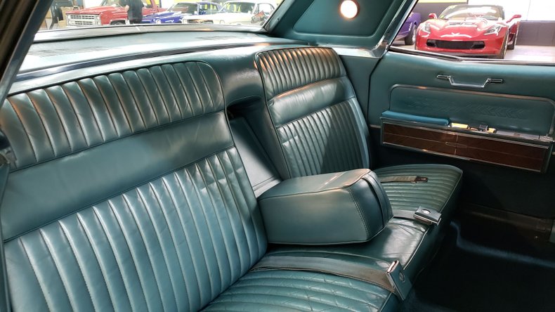 1966 Lincoln Continental 58