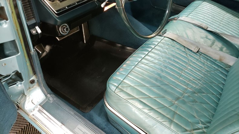 1966 Lincoln Continental 18
