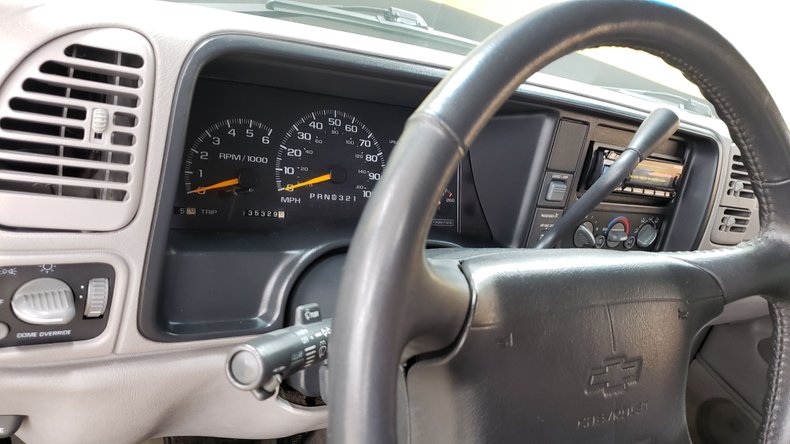 1997 Chevrolet C1500 26