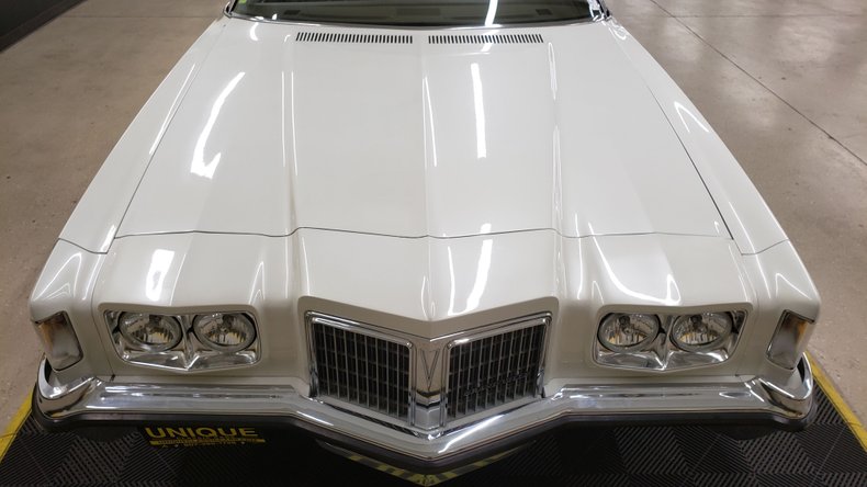 1972 Pontiac Grand Ville Convertible 11