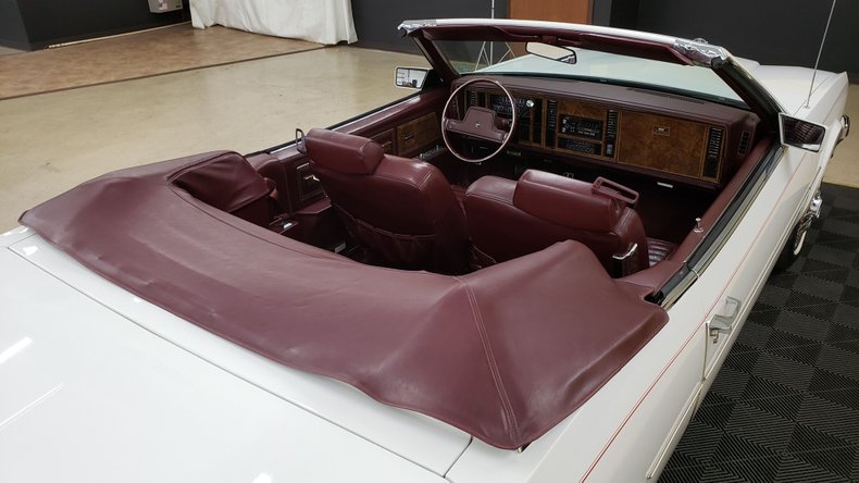 1983 Buick Riviera 12