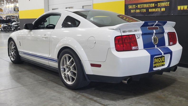 2008 Ford Mustang 4