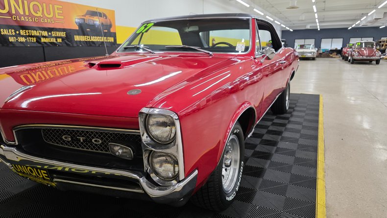 1967 Pontiac GTO 21