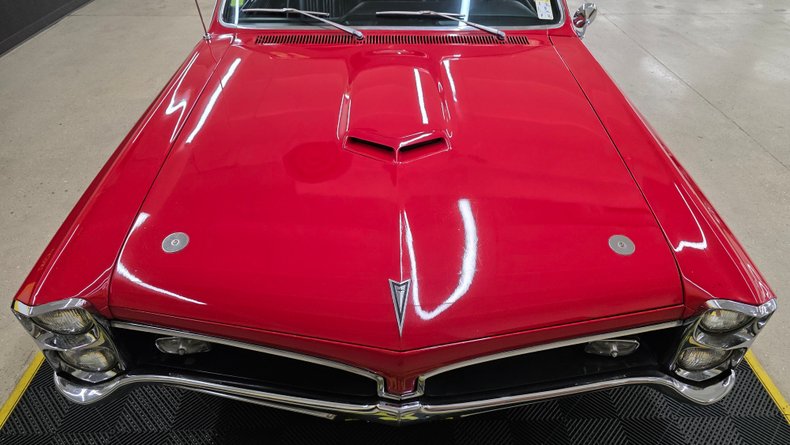 1967 Pontiac GTO 23