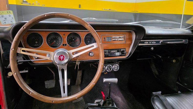 1967 Pontiac GTO 41
