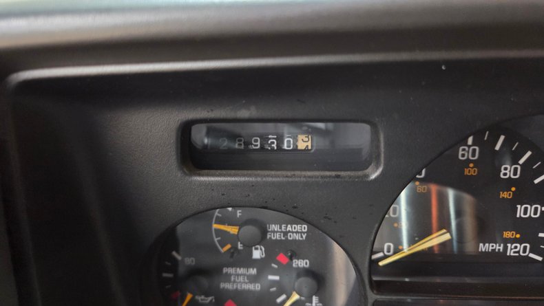 1993 GMC Typhoon 38
