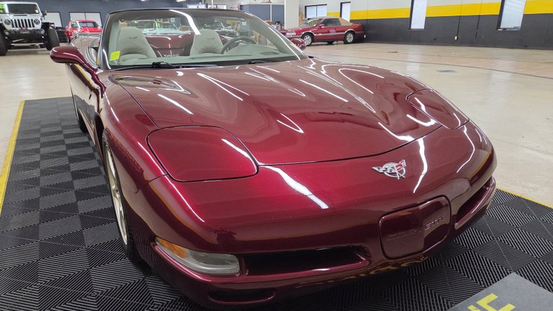 2003 Chevrolet Corvette 50th Anniversary 21