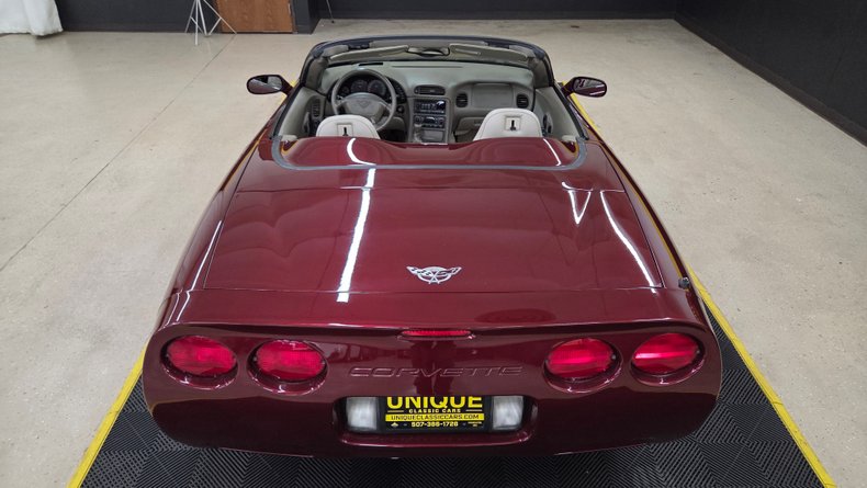 2003 Chevrolet Corvette 50th Anniversary 31