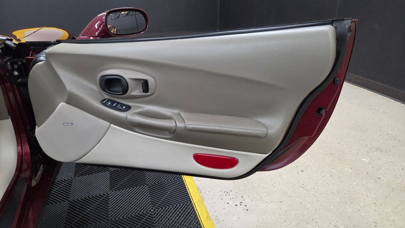 2003 Chevrolet Corvette 50th Anniversary 61