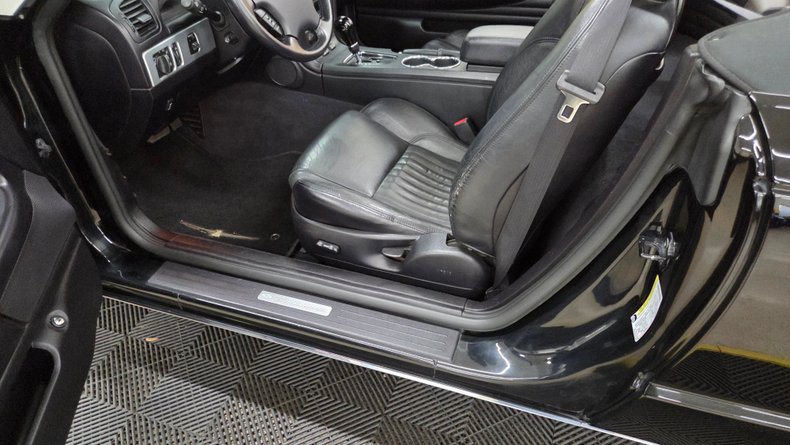 2005 Ford Thunderbird 55