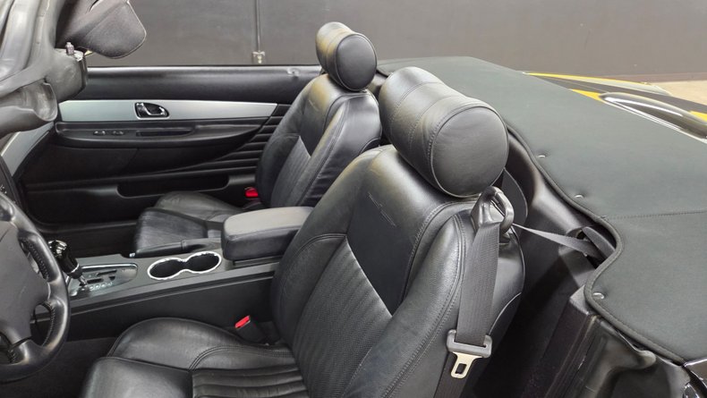 2005 Ford Thunderbird 60