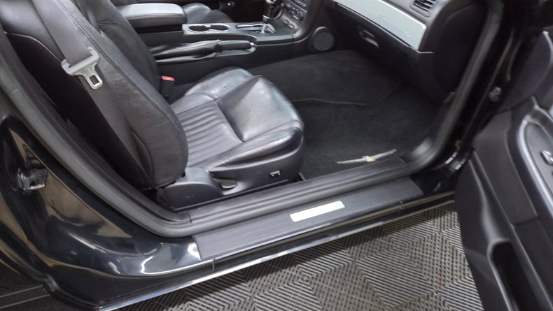 2005 Ford Thunderbird 72