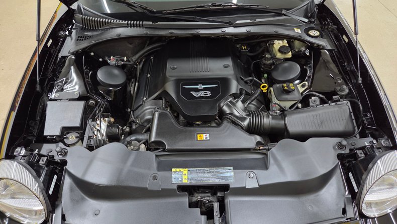 2005 Ford Thunderbird 88