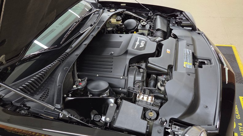 2005 Ford Thunderbird 92