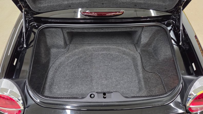 2005 Ford Thunderbird 96