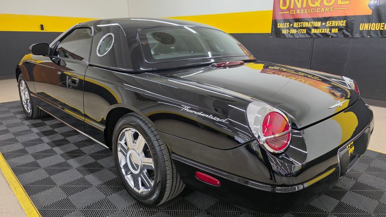 2005 Ford Thunderbird 47