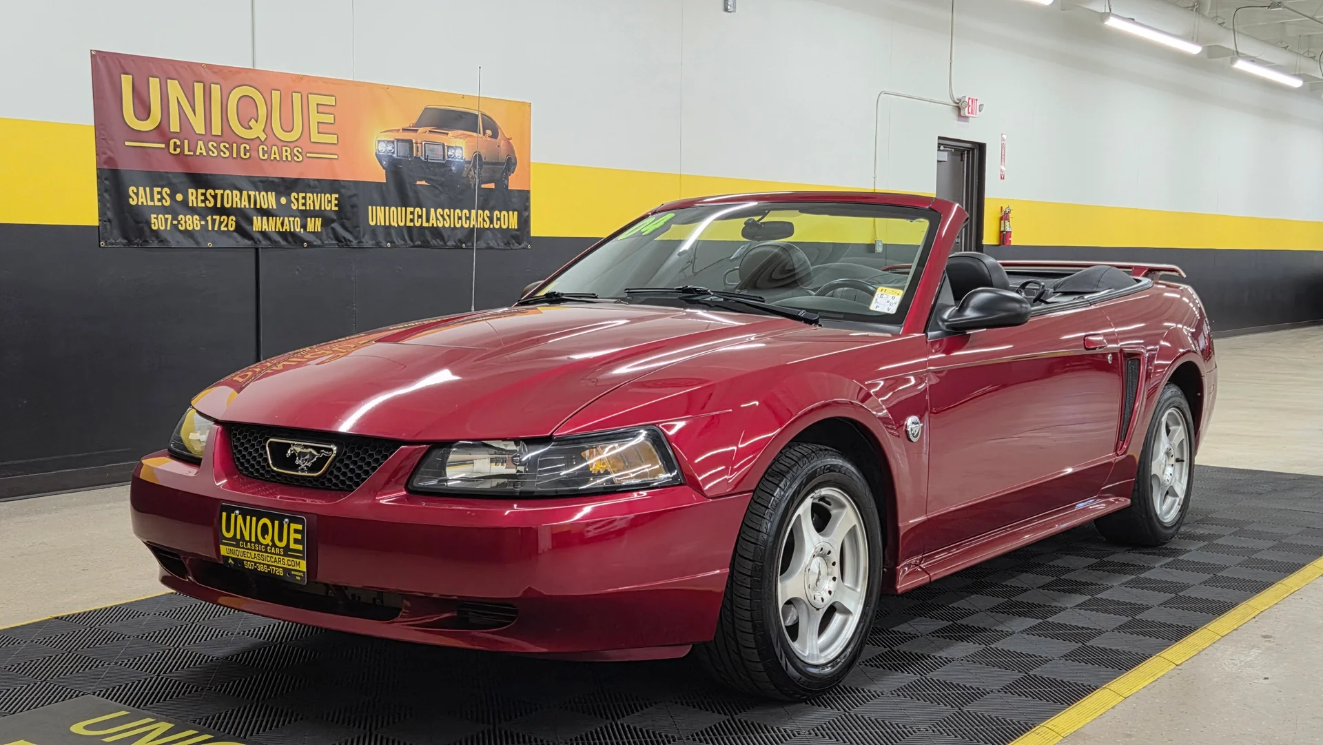 2004 Ford Mustang