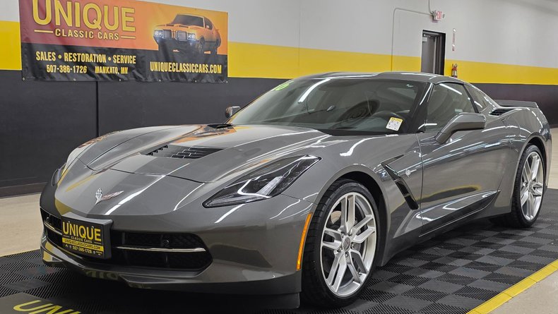 2016 Chevrolet Corvette Stingray 16