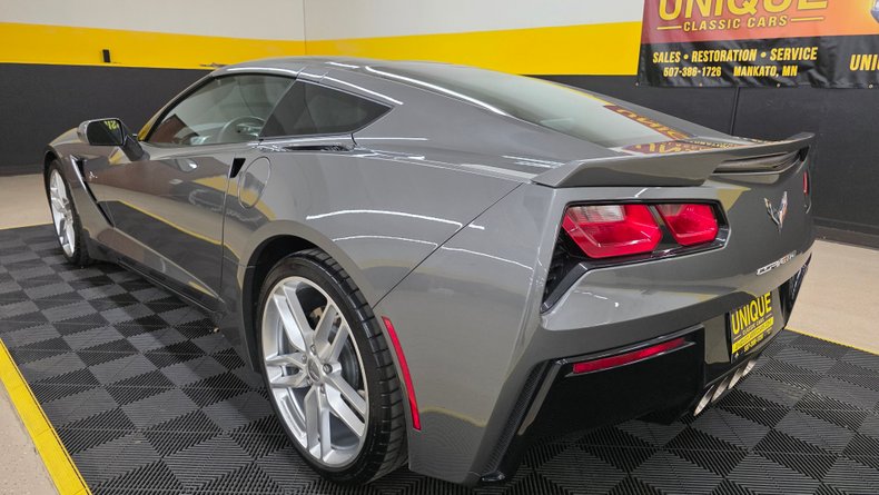 2016 Chevrolet Corvette Stingray 23
