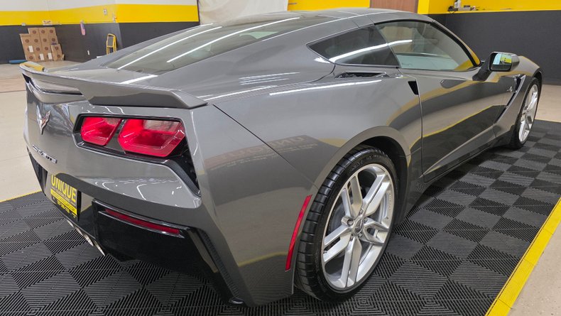 2016 Chevrolet Corvette Stingray 21