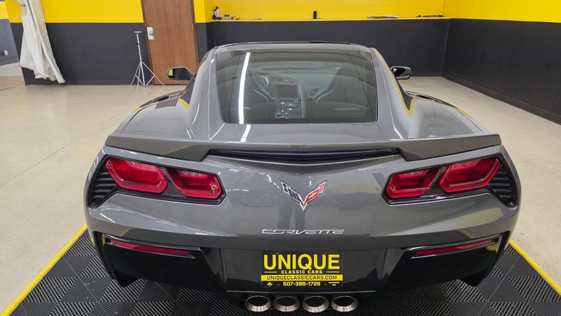 2016 Chevrolet Corvette Stingray 10