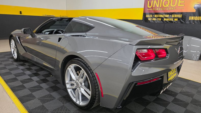 2016 Chevrolet Corvette Stingray 12